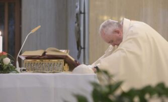 Papa Francisco: La Palabra de Dios es antídoto contra la soledad