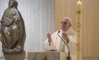 Papa Francisco: “en tiempos de crisis, que Dios ayude a los gobernantes”