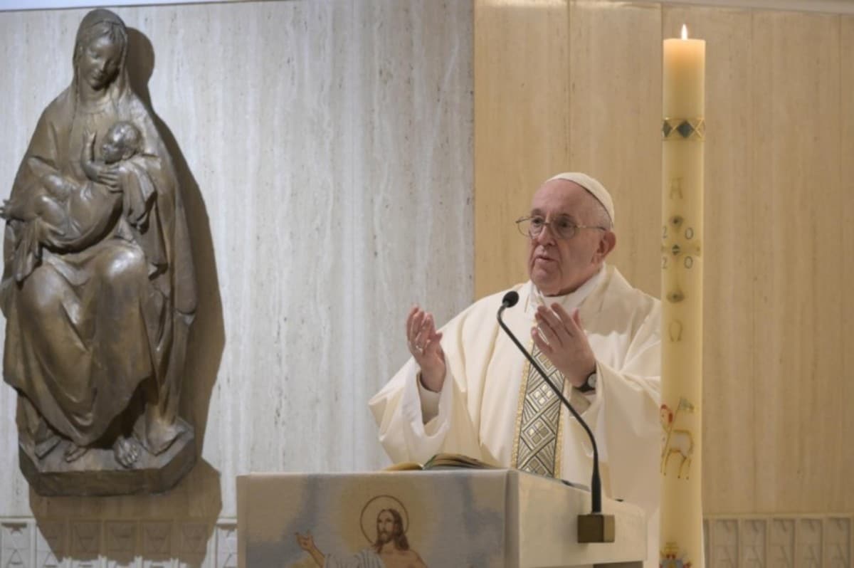 Ante la mundanidad espiritual, Dios nos defiende: Papa Francisco