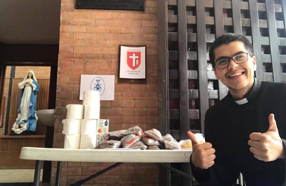 Si necesitas, toma. Si tienes, dona: Así funciona la "Mesa de la Providencia"
