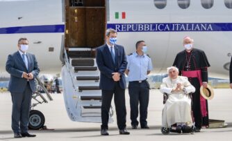 Secretario de Benedicto XVI habla sobre mejora en la salud del Papa