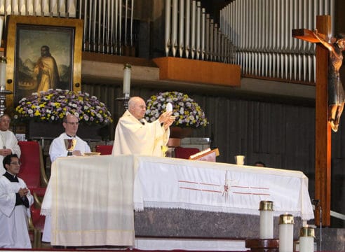 Arzobispo Aguiar: Seamos ejemplo de vida para los jóvenes