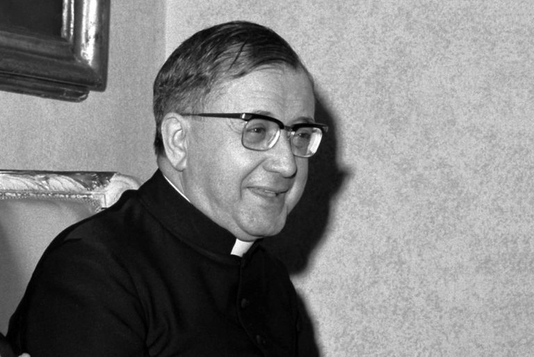 ¿Quién fue San Josemaría Escrivá de Balaguer, fundador del Opus Dei?