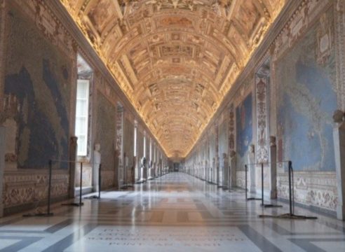 Médicos y personal sanitario podrá entrar gratis a los museos vaticanos