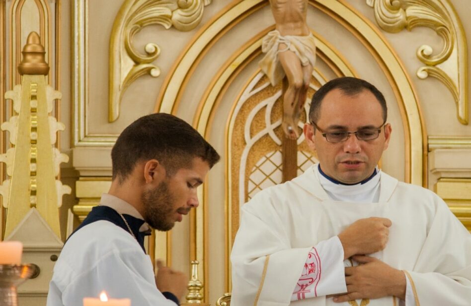 Oraciones para realizar un acto de contrición perfecta