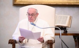 Papa Francisco: “Recen por sus párrocos”