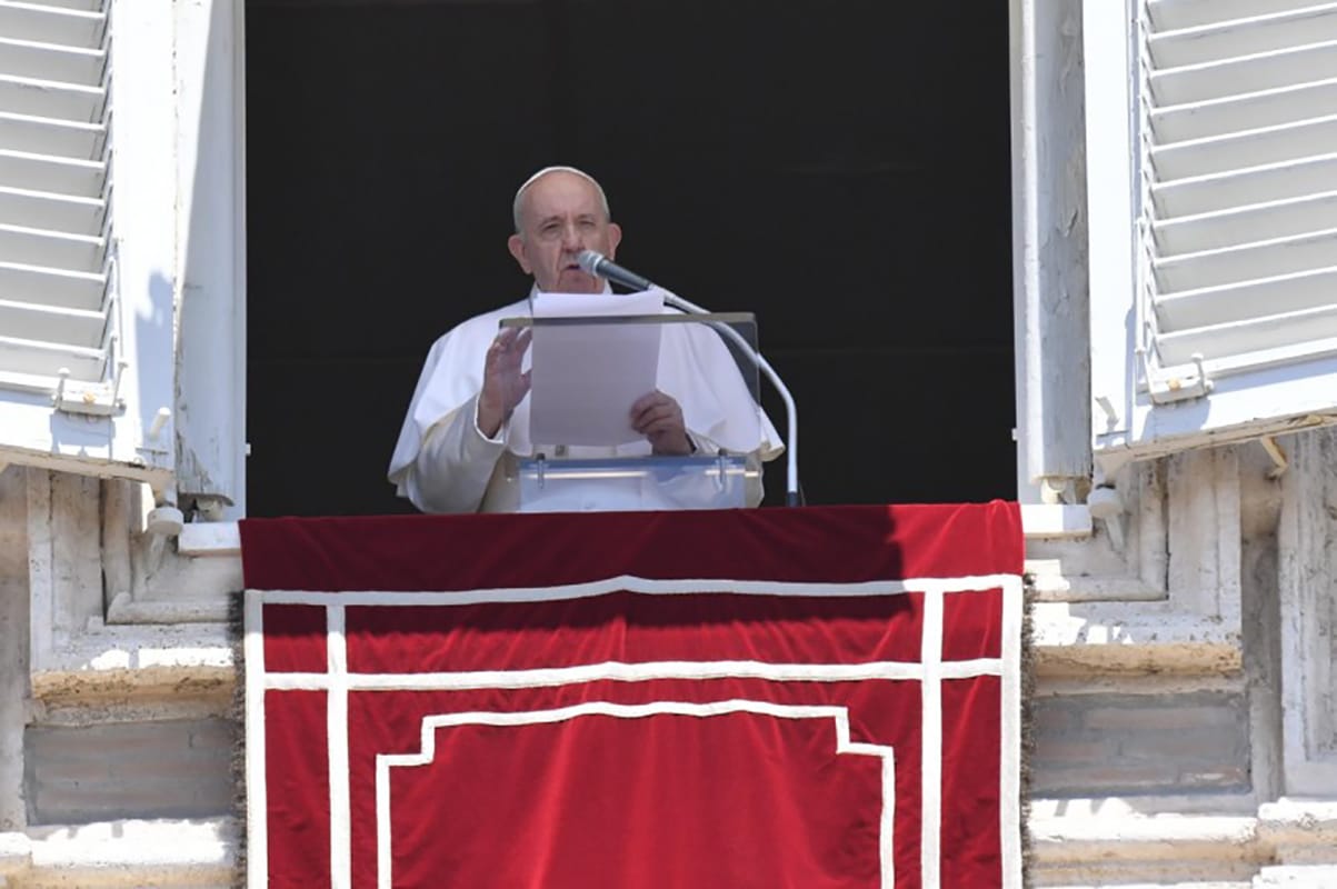 El Papa Francisco durante el Ángelus. Foto: Vatican Media.