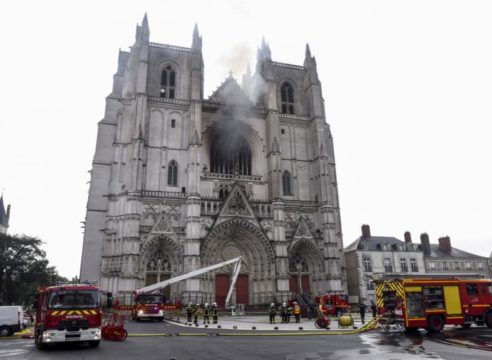 Incendio en la Catedral de Nantes, en Francia, fue provocado