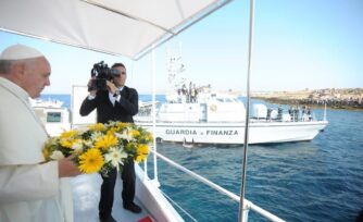 Con una Misa, el Papa Francisco recordará su viaje a Lampedusa