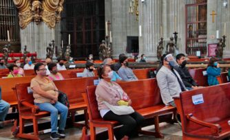 Catedral reanuda Misas con fieles, piden por los fallecidos por COVID-19