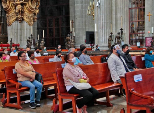 Catedral reanuda Misas con fieles, piden por los fallecidos por COVID-19