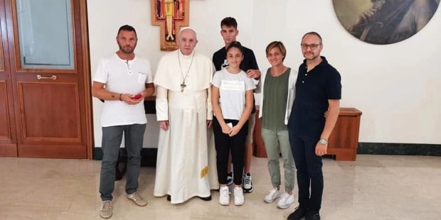La familia Chiodi con el Papa Francisco.