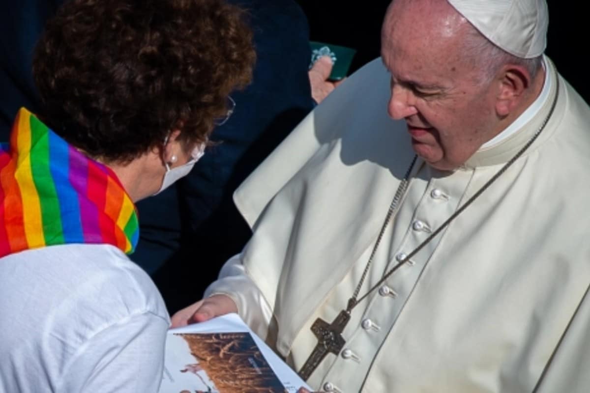 El Papa a padres de homosexuales: La Iglesia no los excluye