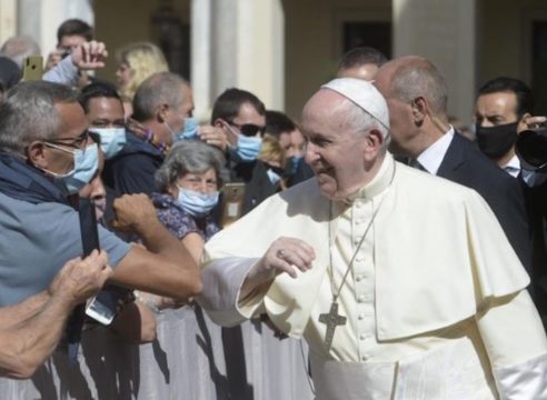 El Papa Francisco reanuda la Audiencia General con fieles