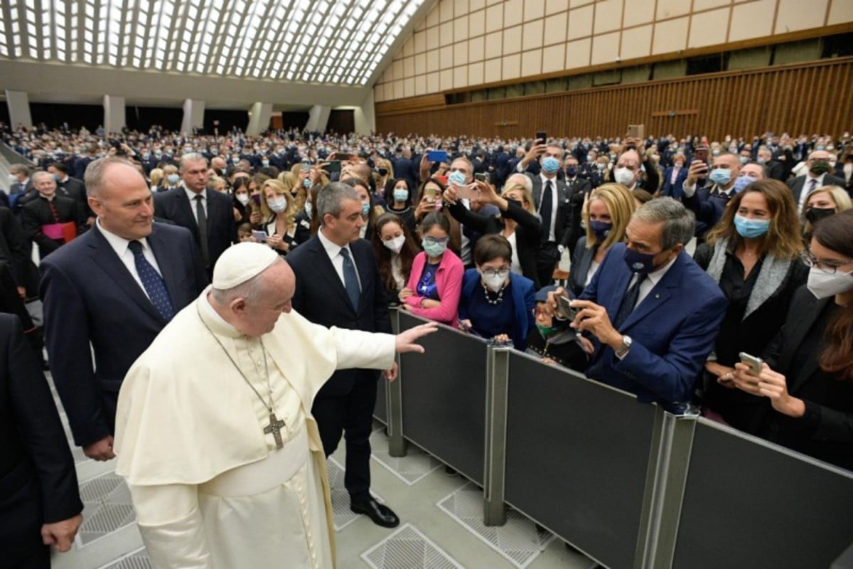 El Papa a la policía: Que su trabajo esté animado por una viva fe cristiana