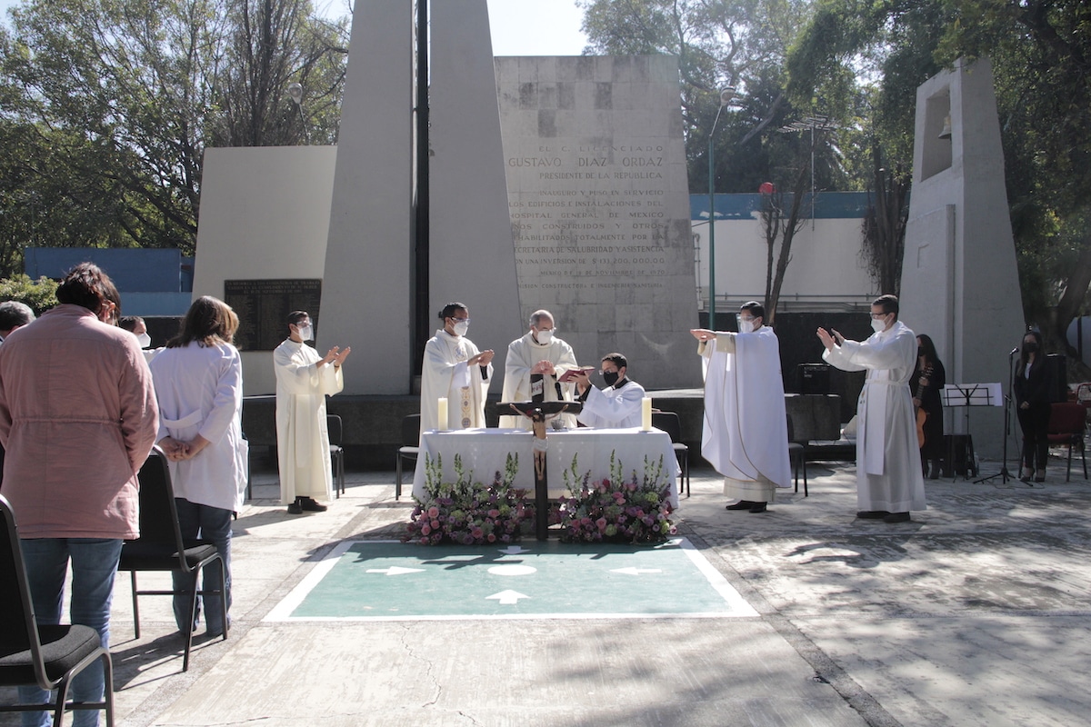 “Obispos COVID-19” celebran Misa en el Hospital General de México