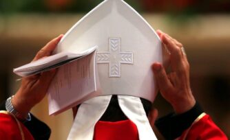 Ya no sólo son falsos sacerdotes, ahora también hay falsos obispos