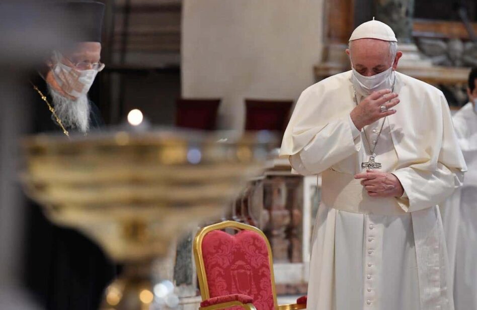 El Papa llama a construir la paz, pues "nadie se salva solo"