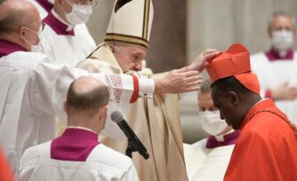 El Papa Francisco creó a 13 nuevos cardenales de la Iglesia