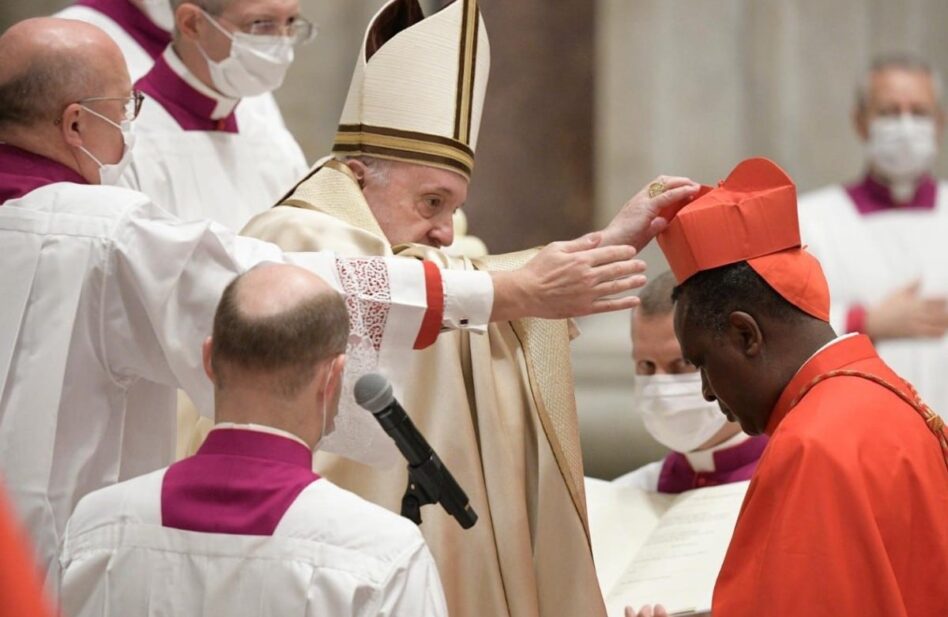 El Papa Francisco creó a 13 nuevos cardenales de la Iglesia