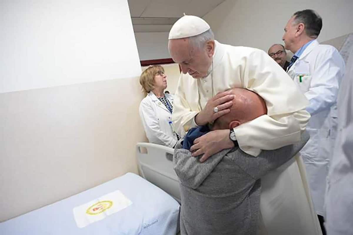 Papa Francisco: “La cercanía con el enfermo, valioso bálsamo”