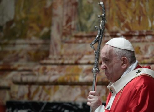 El Papa Francisco recuerda a los obispos y cardenales fallecidos