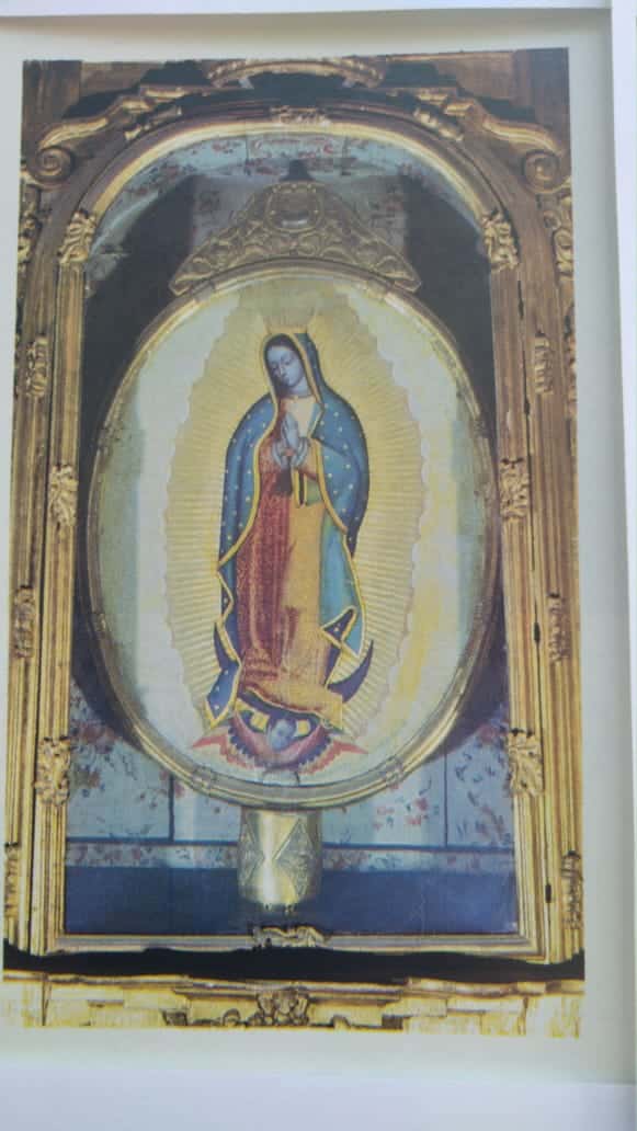 Pintura de la Virgen de Guadalupe en la Capilla de las Reliquias de la Catedral de México