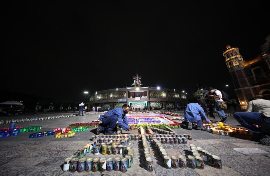 FOTOS: Flores y veladoras en la Basílica de Guadalupe
