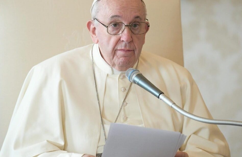 Papa Francisco: la esperanza del mundo reside en la bendición de Dios
