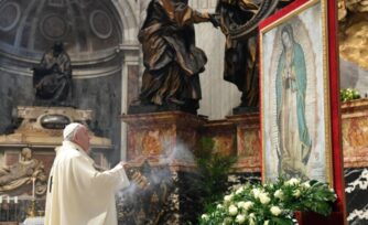 El Papa Francisco celebra en El Vaticano a la Virgen de Guadalupe