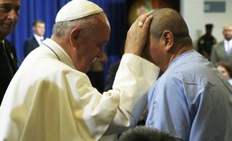 El Papa reforma la justicia vaticana en beneficio de los acusados