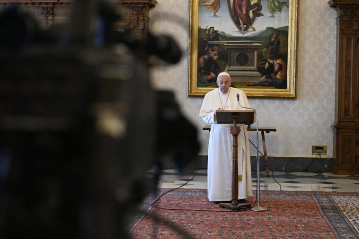 Papa Francisco: Demos a conocer a Jesús con el ejemplo