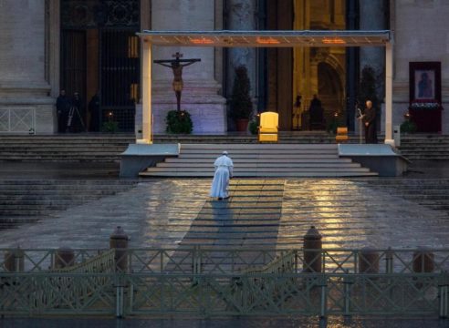 Se cumplen dos años de la histórica bendición del Papa ante la pandemia