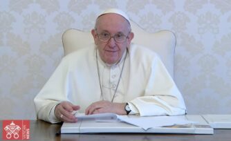 El Papa Francisco pide a los gobiernos luchar contra la pornografía infantil