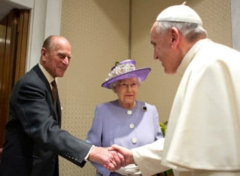 El Papa Francisco envía su pésame por la muerte del príncipe Felipe