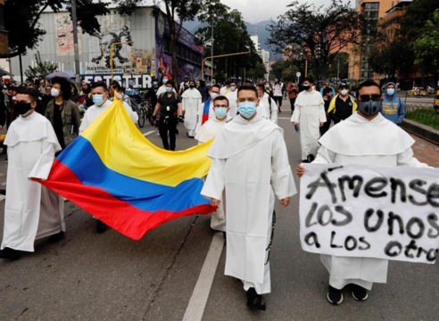 Obispos de Colombia: ¡Que se detenga la espiral de violencia!