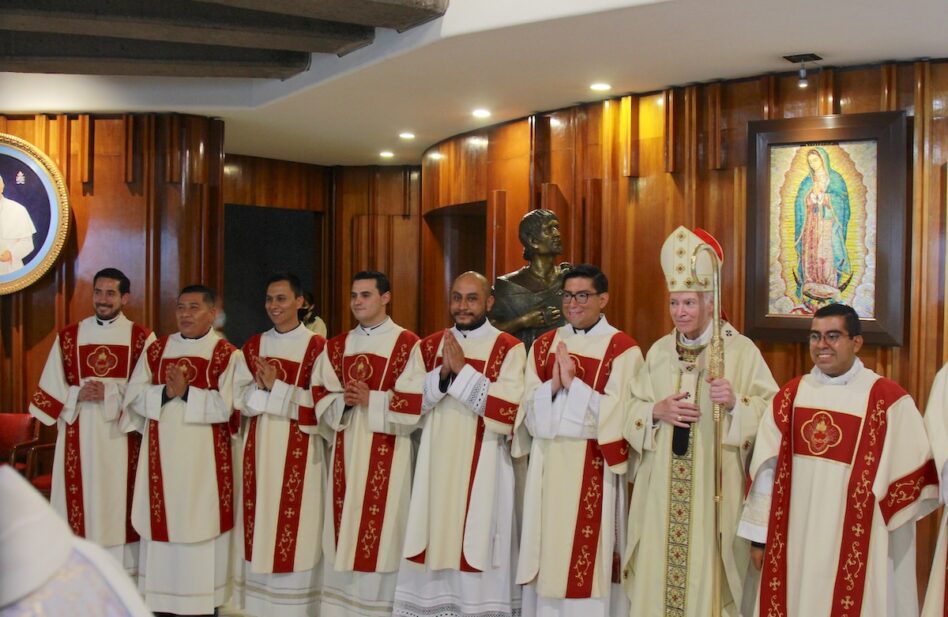 Arquidiócesis de México tiene 10 nuevos diáconos, así fue su ordenación