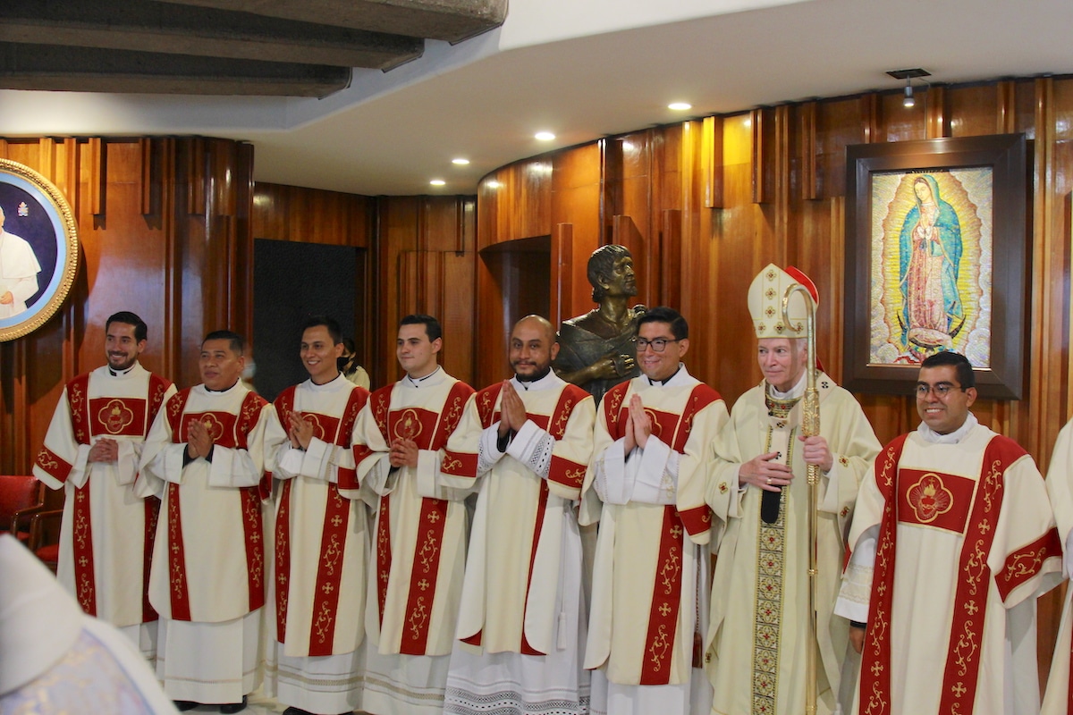 Arquidiócesis de México tiene 10 nuevos diáconos, así fue su ordenación