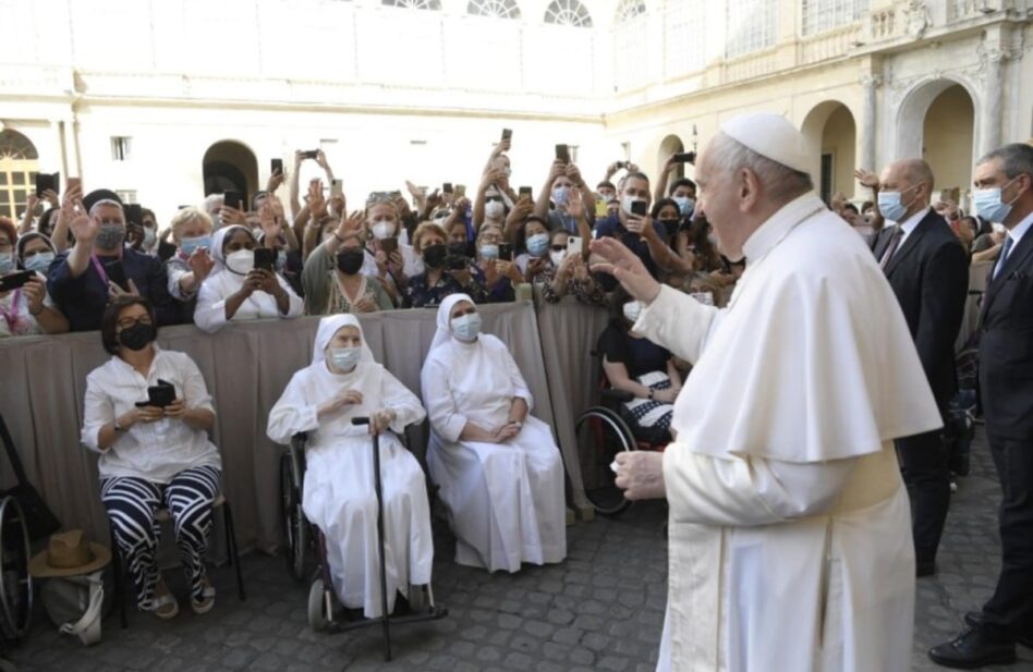 Papa Francisco: “Dejemos que Dios transforme nuestra existencia”