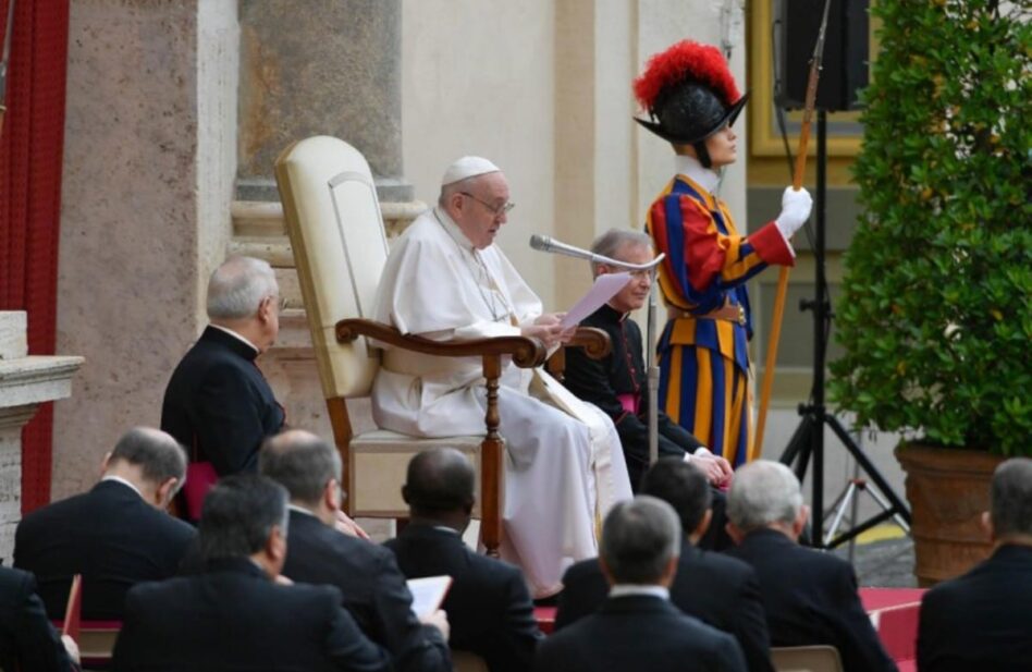 Papa Francisco: Nunca estamos solos, ni en los momentos más dolorosos