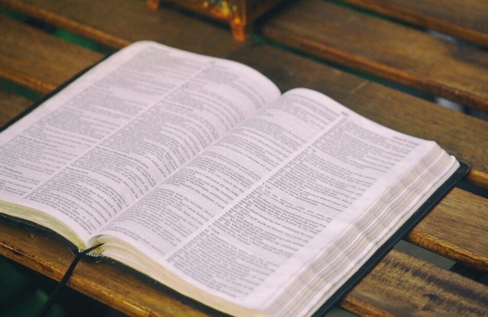 7 Salmos que se pueden rezar cuando se tienen dificultades