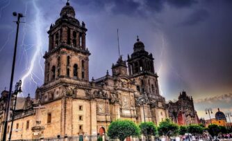 Protegen la Catedral de México contra… ¡rayos y centellas!