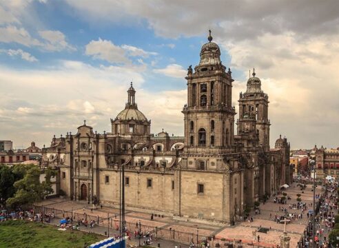 ¿Cuándo fue creada la primera Diócesis de México?
