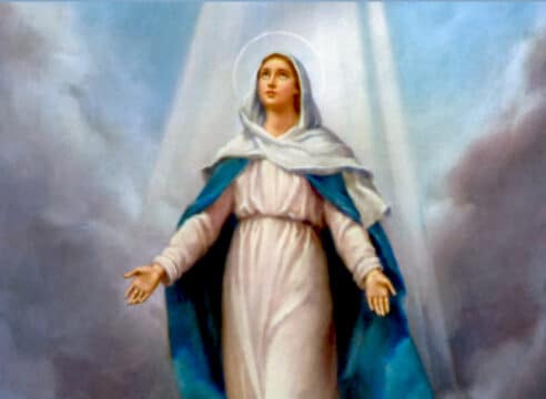 ¿Por qué el mes de mayo está dedicado a la Virgen María?