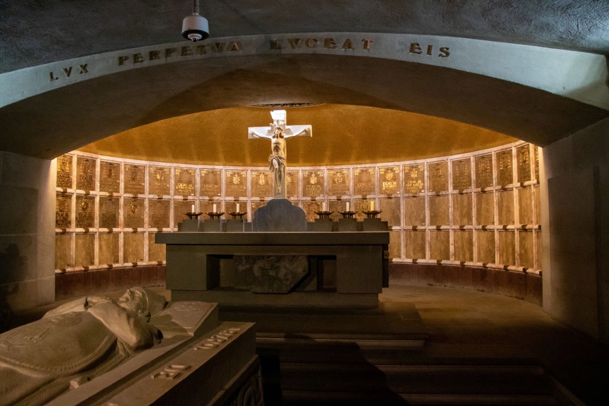 Cripta de los Arzobispos de la Catedral Metropolitana de México. Foto: Leonel Guízar.