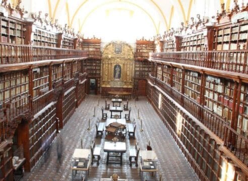 Las primeras bibliotecas en México fueron de la Iglesia. Conócelas