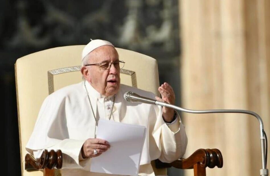 Papa: No seamos miedosos como Herodes, sino valientes como san José