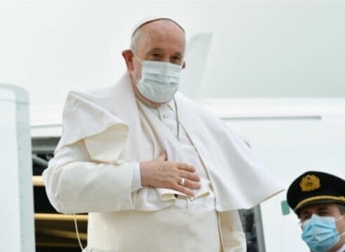 El Papa Francisco inicia visita a Chipre y Grecia, naciones tensas