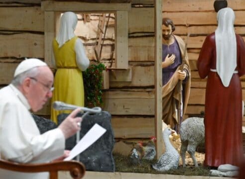 Papa Francisco: “Quien calumnia, asesina con la lengua”