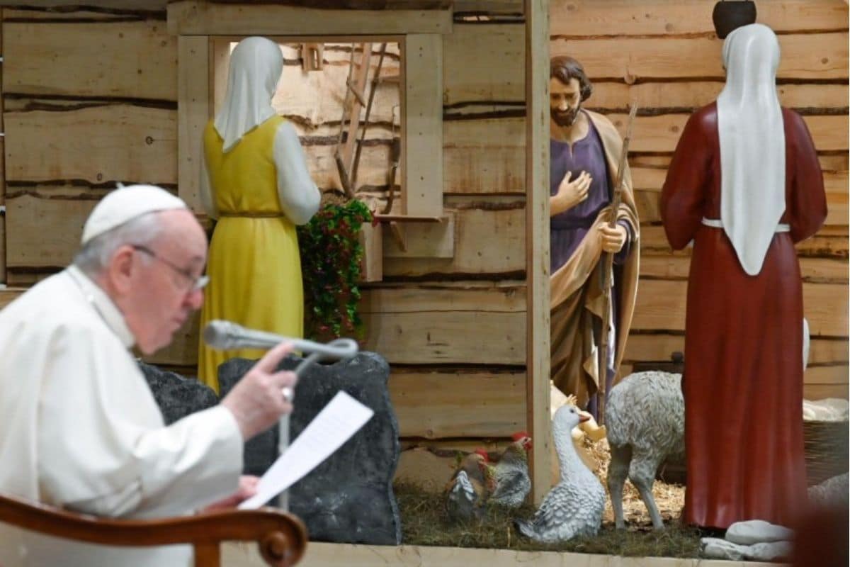 El Papa Francisco llamó a cultivar el silencio, escuchar la voz del Espíritu Santo y cerrar el paso a la calumnia. Foto: Especial.